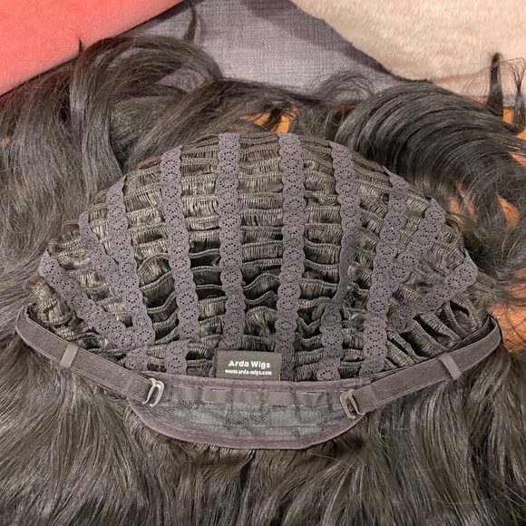 ARDA WIGS Black Long Wavy Classic Wig - Picture 10 of 12